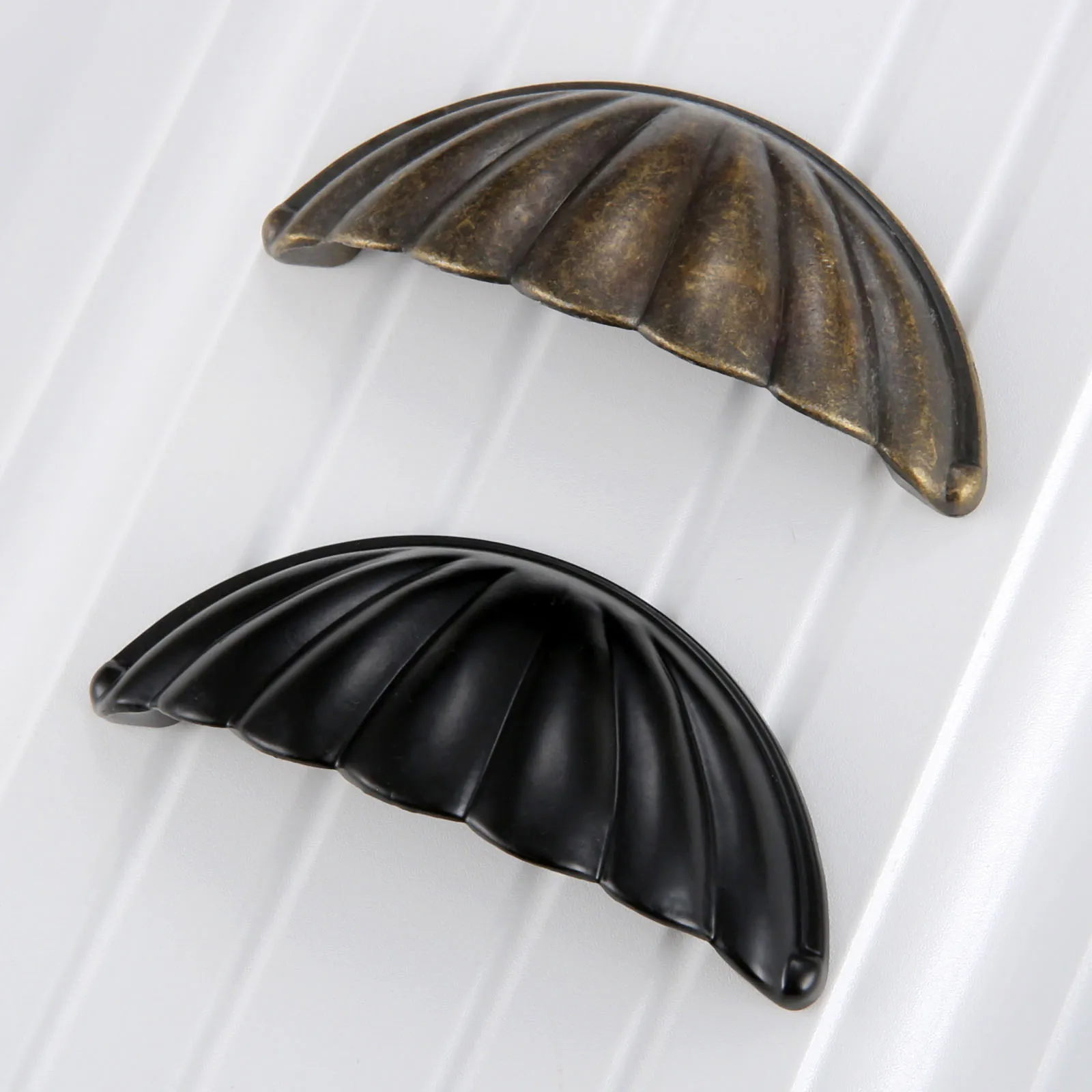 1Pc Legering Shell Vorm Handva - Furniture Hardware Drawer Pulls recensie en prijs